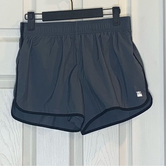 Victorias Secret VSX Sport The Player Black Run Shorts Size Small - Picture 8 of 9